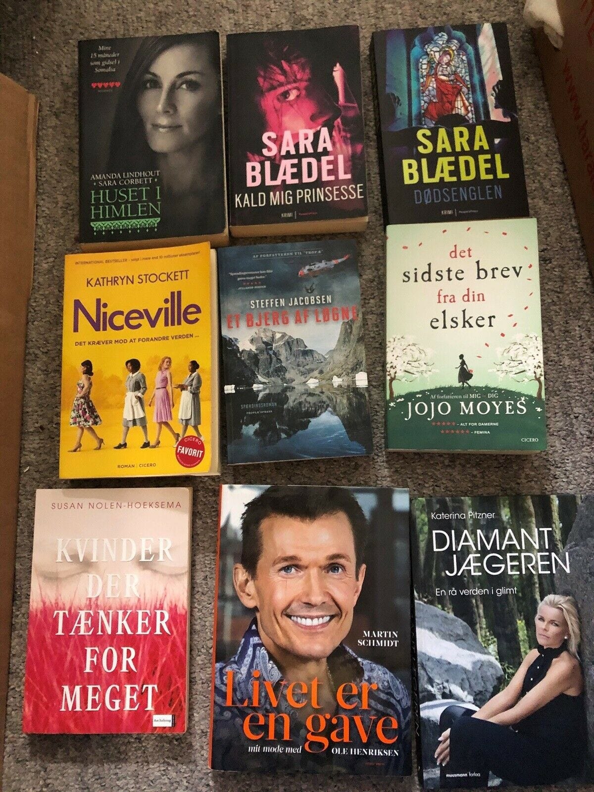 Div, Div, genre: krimi og spænding | DBA