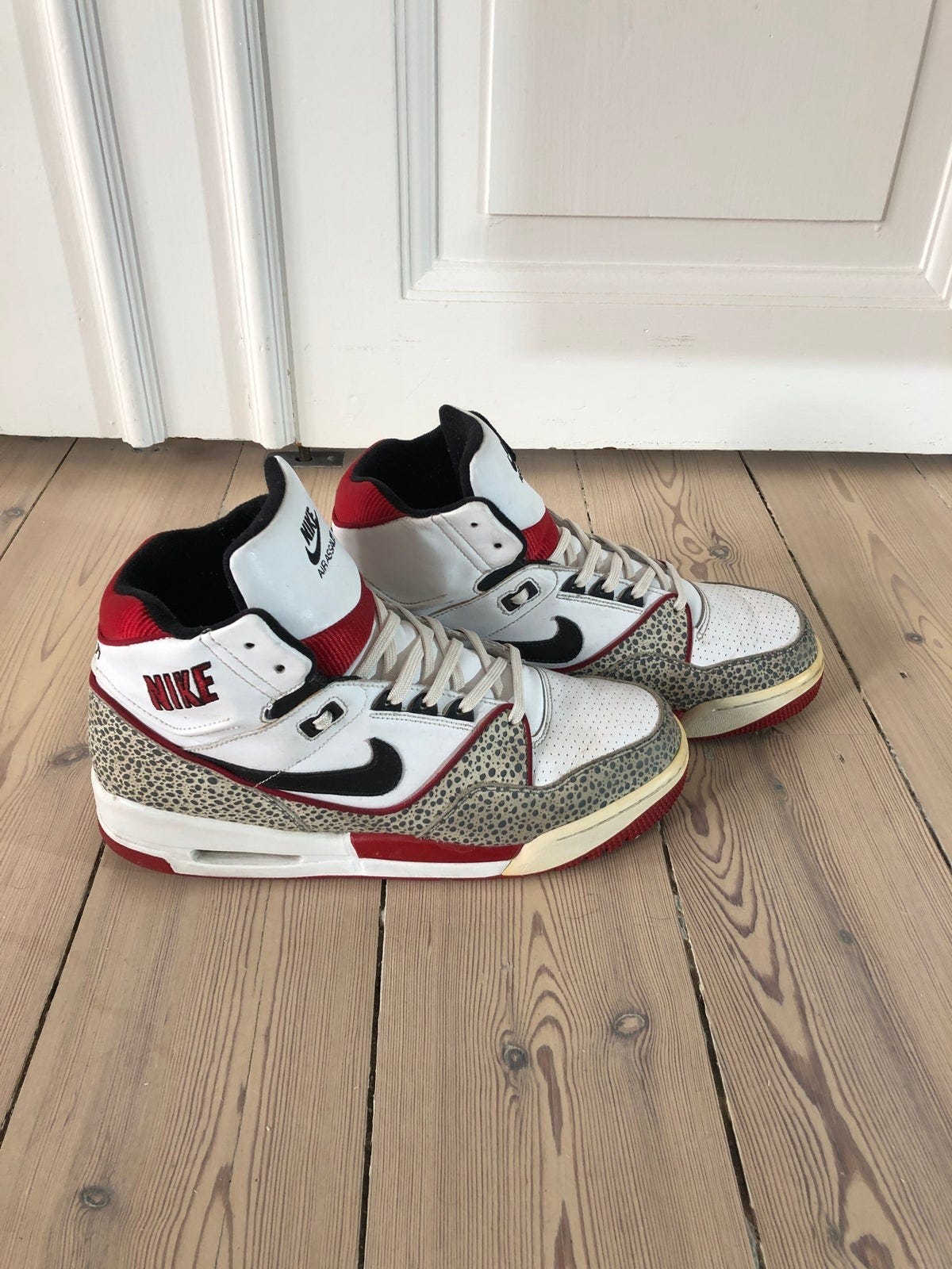 nike air assault high