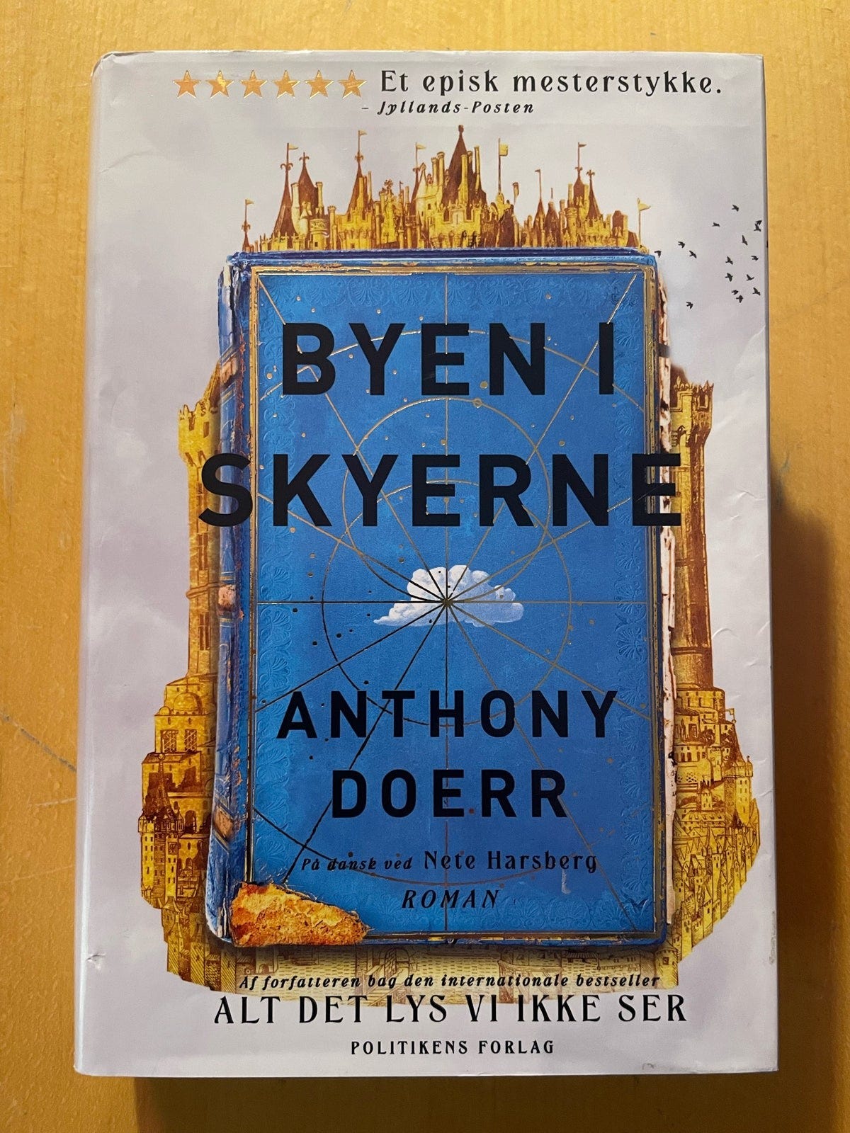 Byen i skyerne, Anthony Doerr, genre: roman | DBA