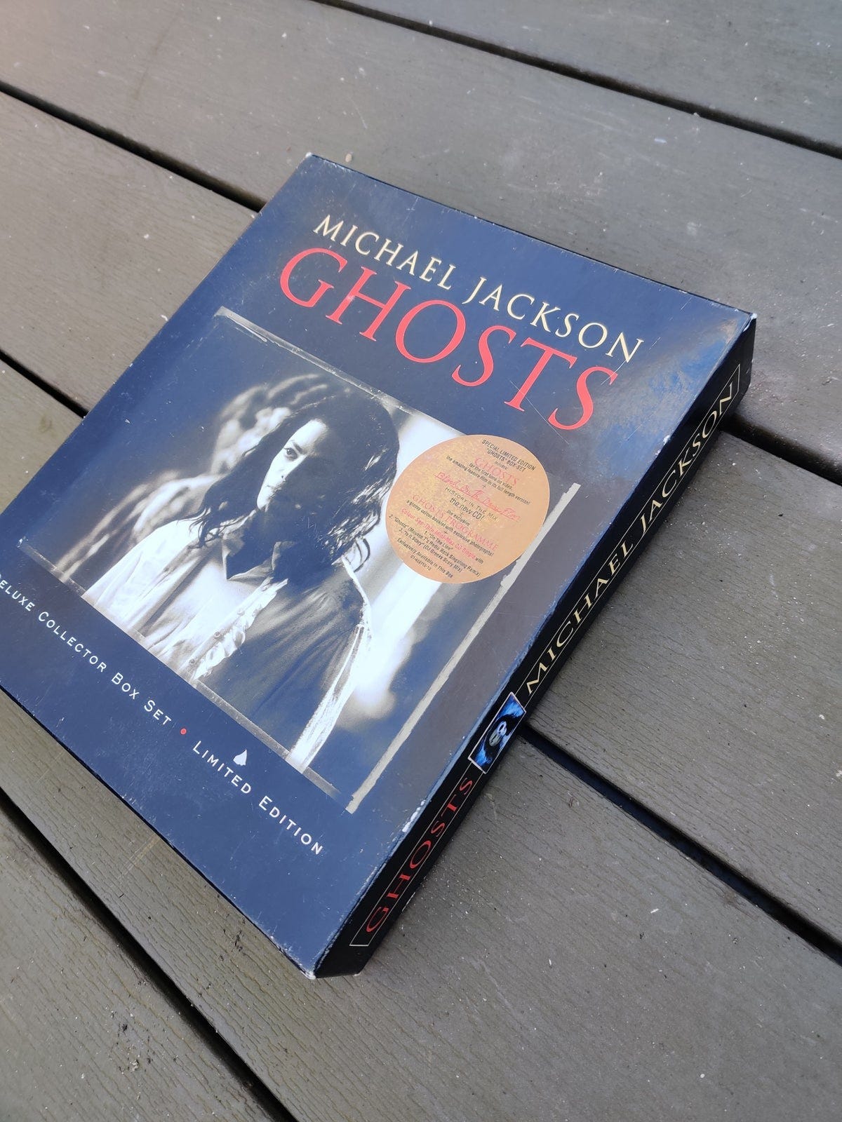 Michael Jackson: Ghosts, pop | DBA
