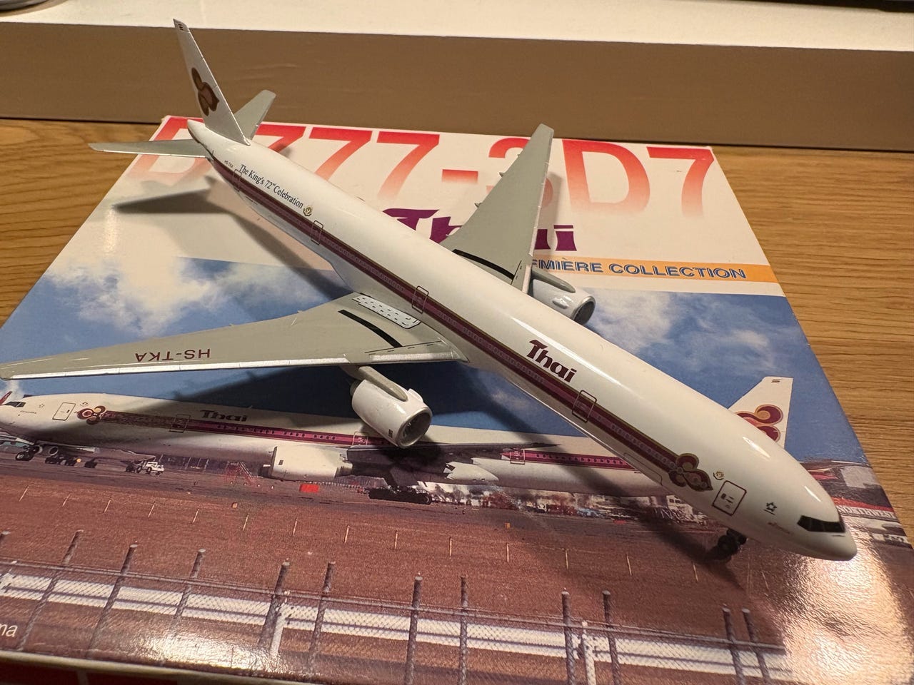 Modelfly 1:400 Thai Air Boeing 777-300 fly | DBA