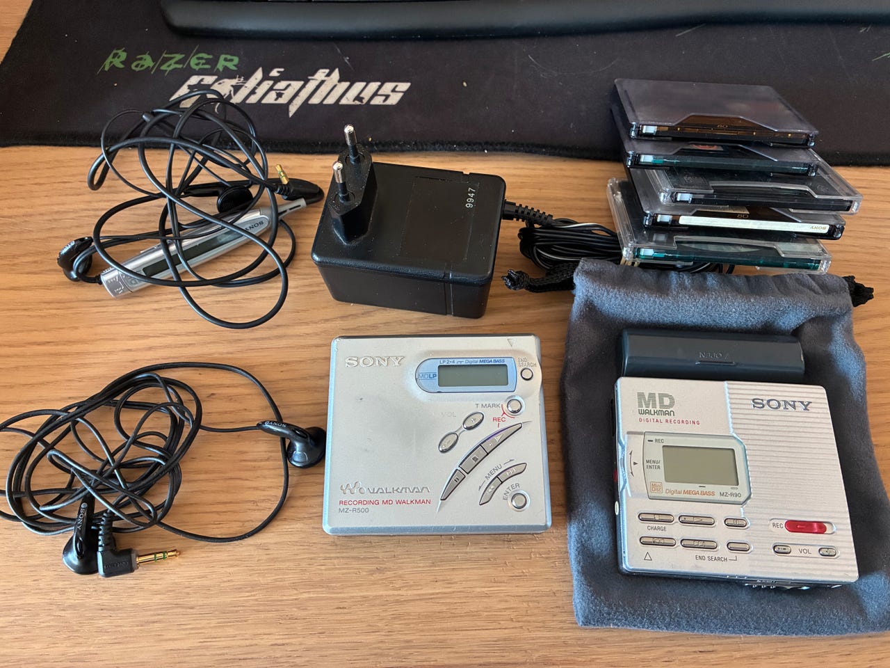 Sony MZ-R50 MD Walkman & Sony MZ-R500 MD Walkman | DBA