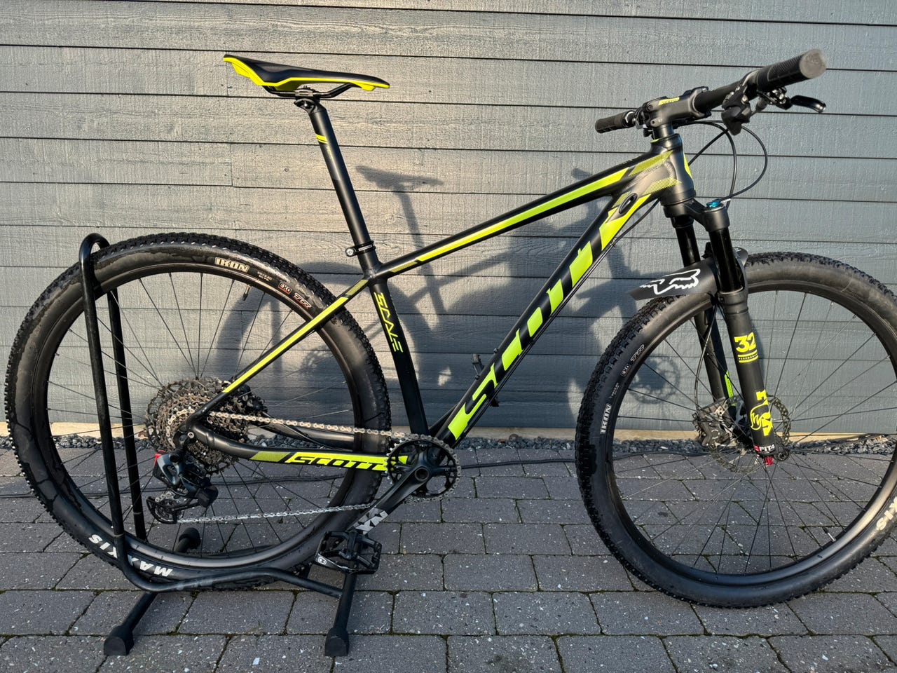 Mario Adventures Lego Mario Robot LEGO® Super Mario™ The Mighty