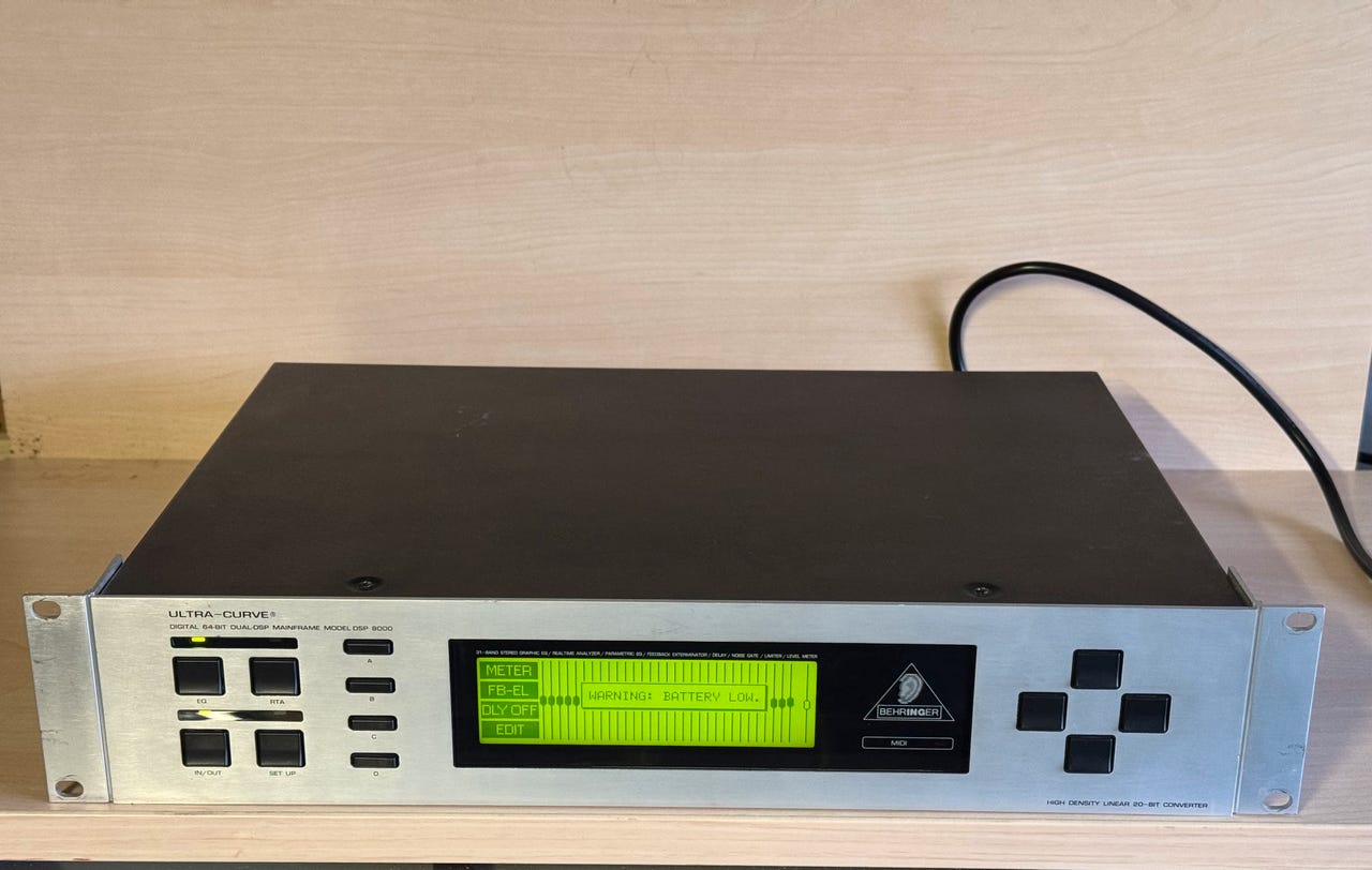 Behringer Ultra‑Curve DSP 8000 – digital EQ/processor, pæn
