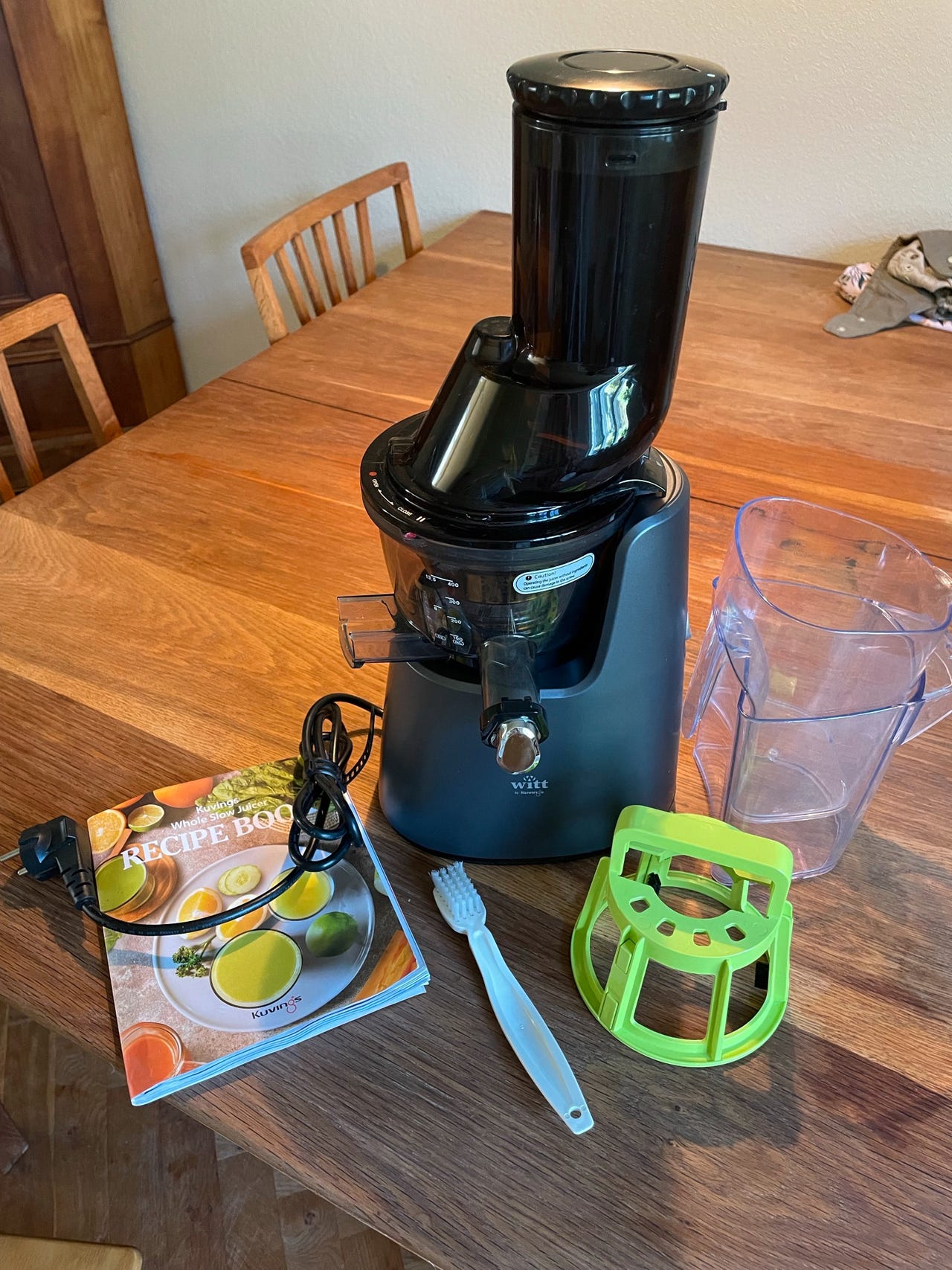 Witt by kuvings C9640 juicer DBA - Main Image