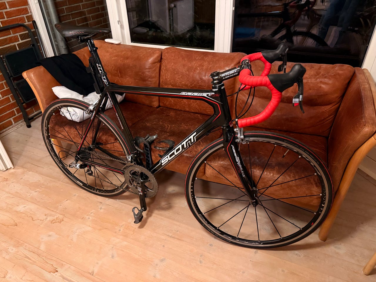 Scott Addict R2 – Carbon, ca. 7 kg, Str. 56 🚴 ♂️💨 | DBA