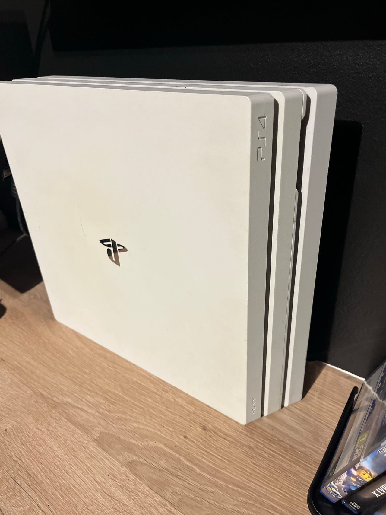 Ps4 med spil og 3 controler | DBA