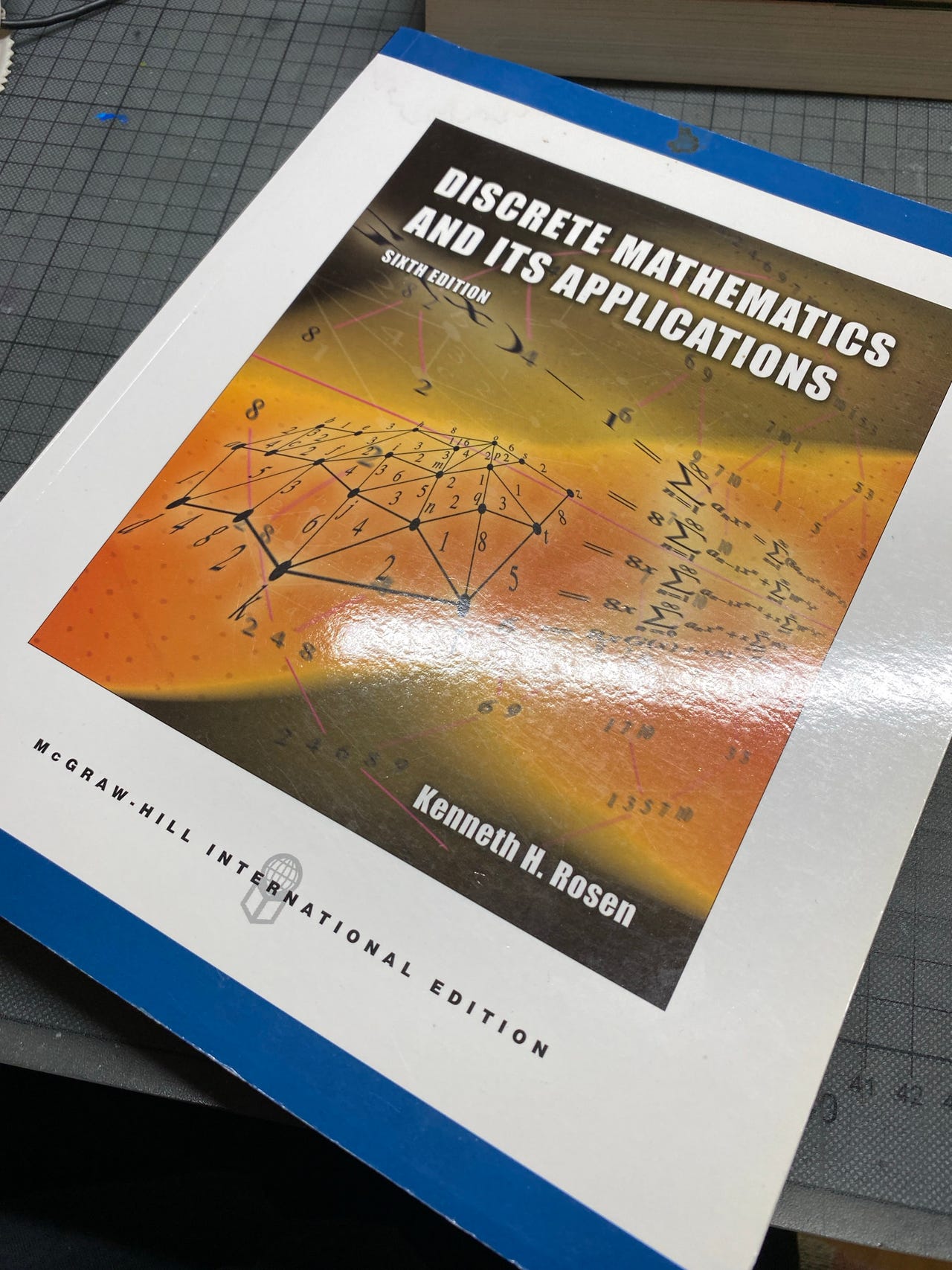 Discrete Mathematics and Its Applications - Kenneth H. Rosen | DBA