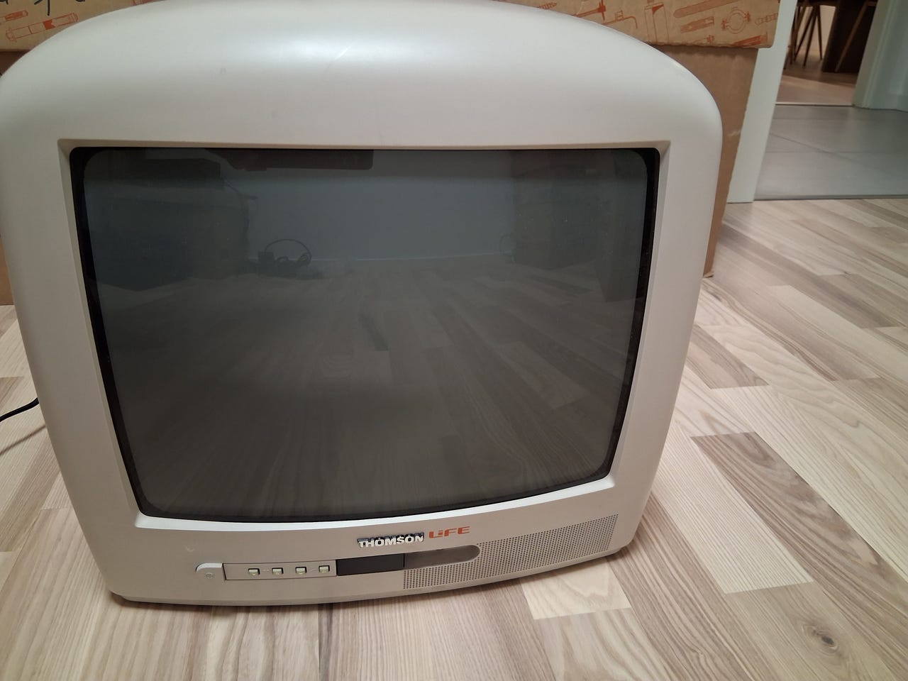 thomson-life-crt-tv-retro-med-remote-control-dba