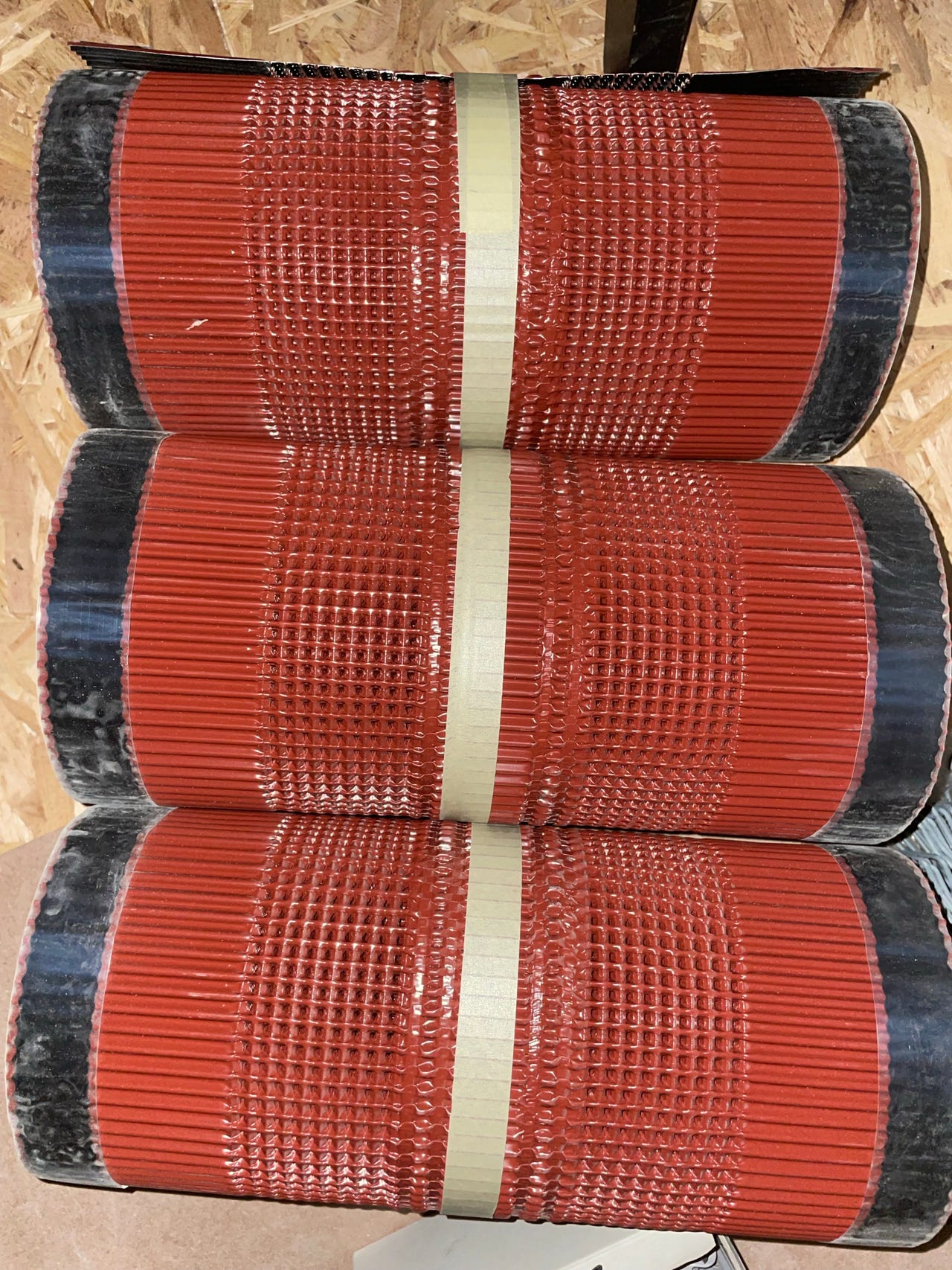 3 rygningsbånd/gratruller - sort 320 mm 5 m. mikroperforering Højslev | DBA