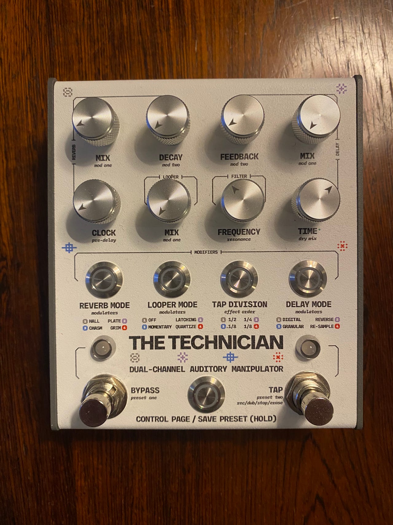 Matthews Effects - The Technician multi-fx, delay, reverb, looper