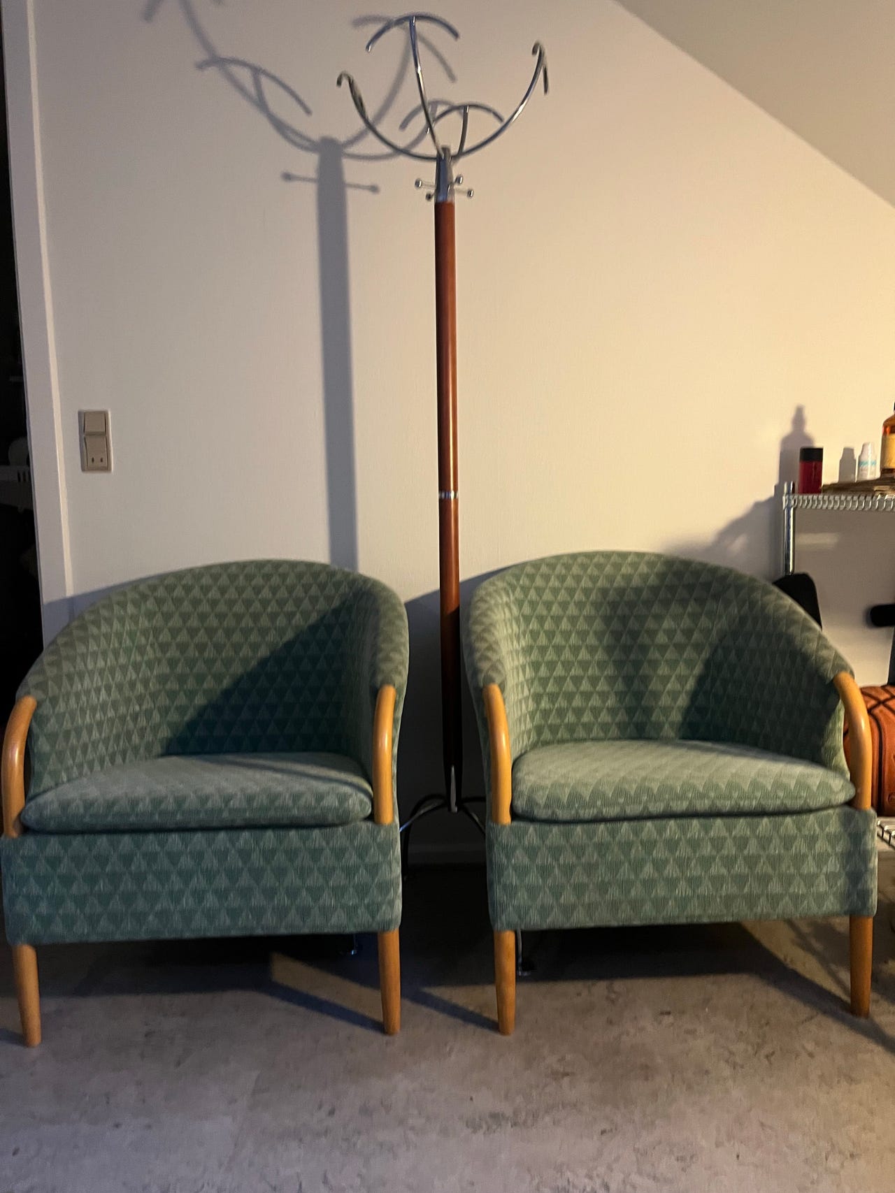 Nielaus & Jeki stole | DBA