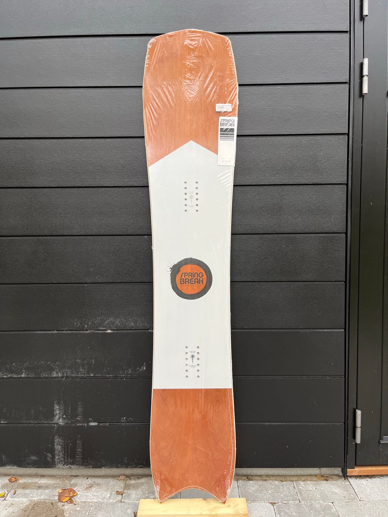 Capita Spring Break Snowboard Tree Hunter 161 | DBA