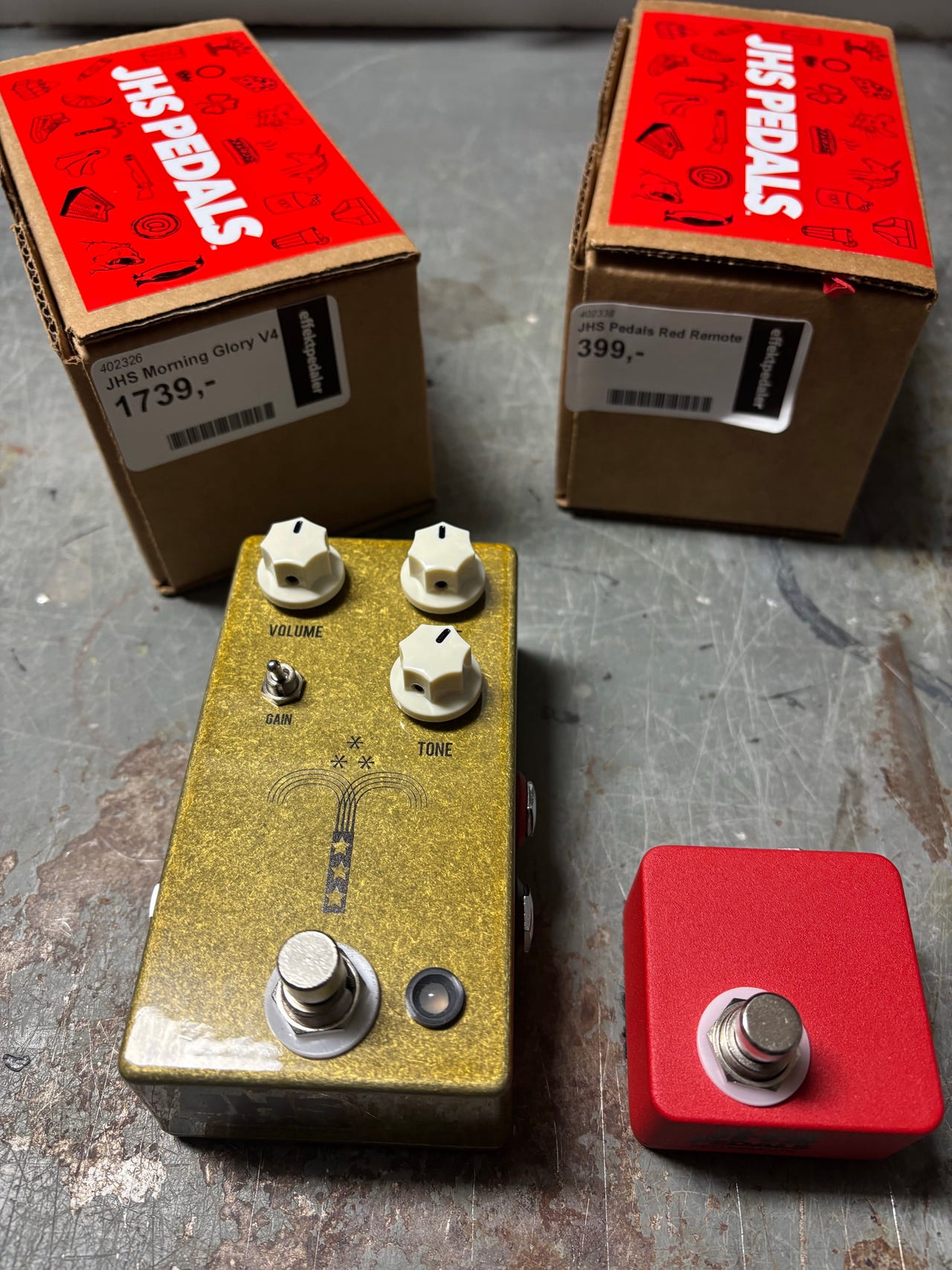 JHS Morning Glory V4 + Red Remote | DBA