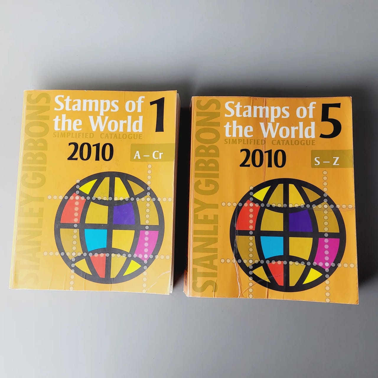 ⭐️: Stanley Gibbons: Stamps of the World 2010 (Bind 1 & 5) | DBA