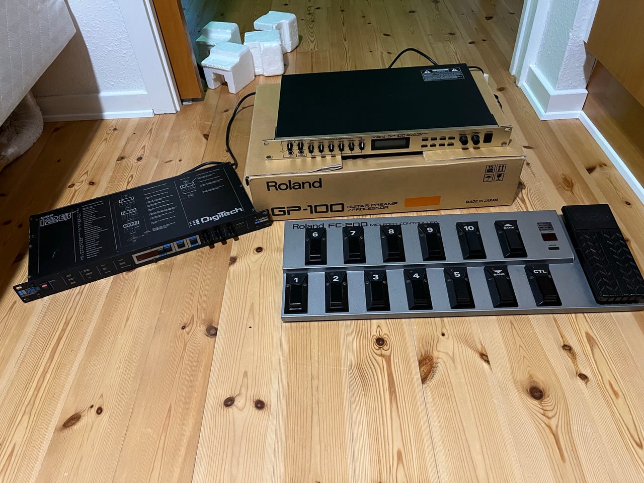 Roland GP-100, Roland FC-200 og Digitech 128 | DBA