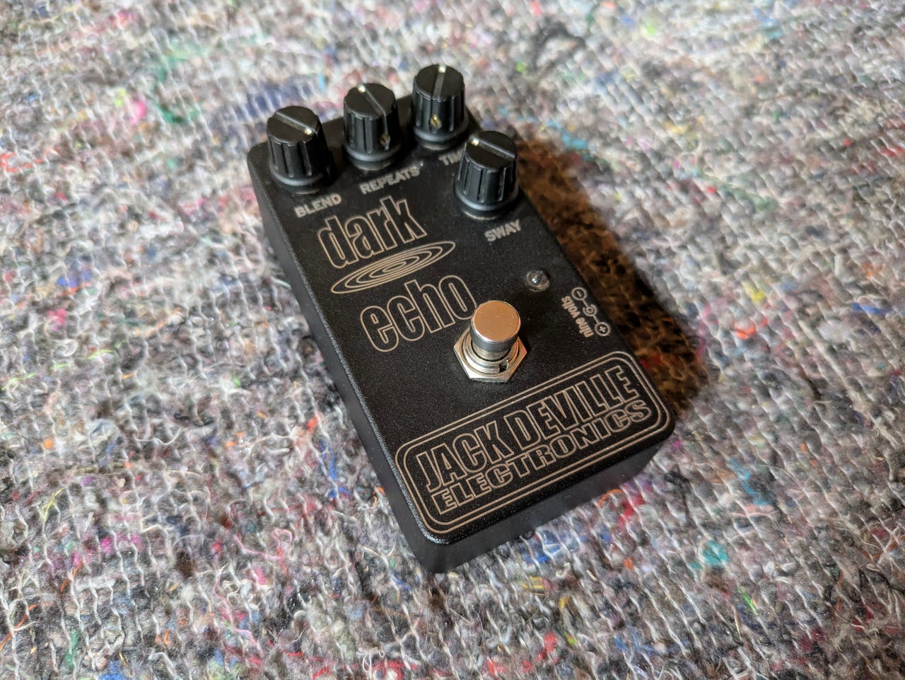Jack Deville Dark Echo | DBA