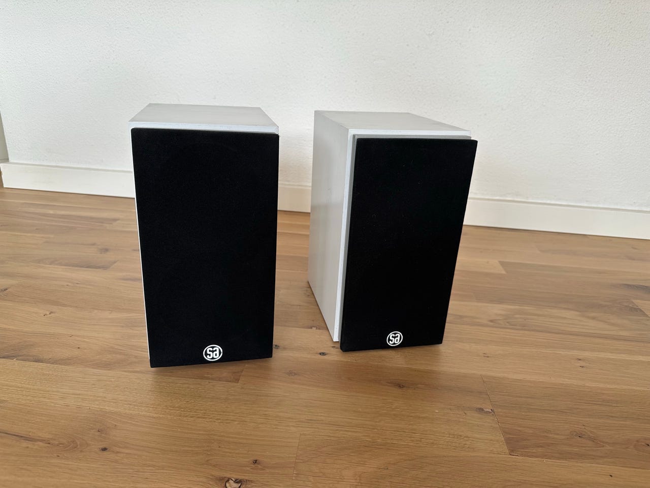 System Audio SA705 – Velspillende bogreolshøtalere | DBA