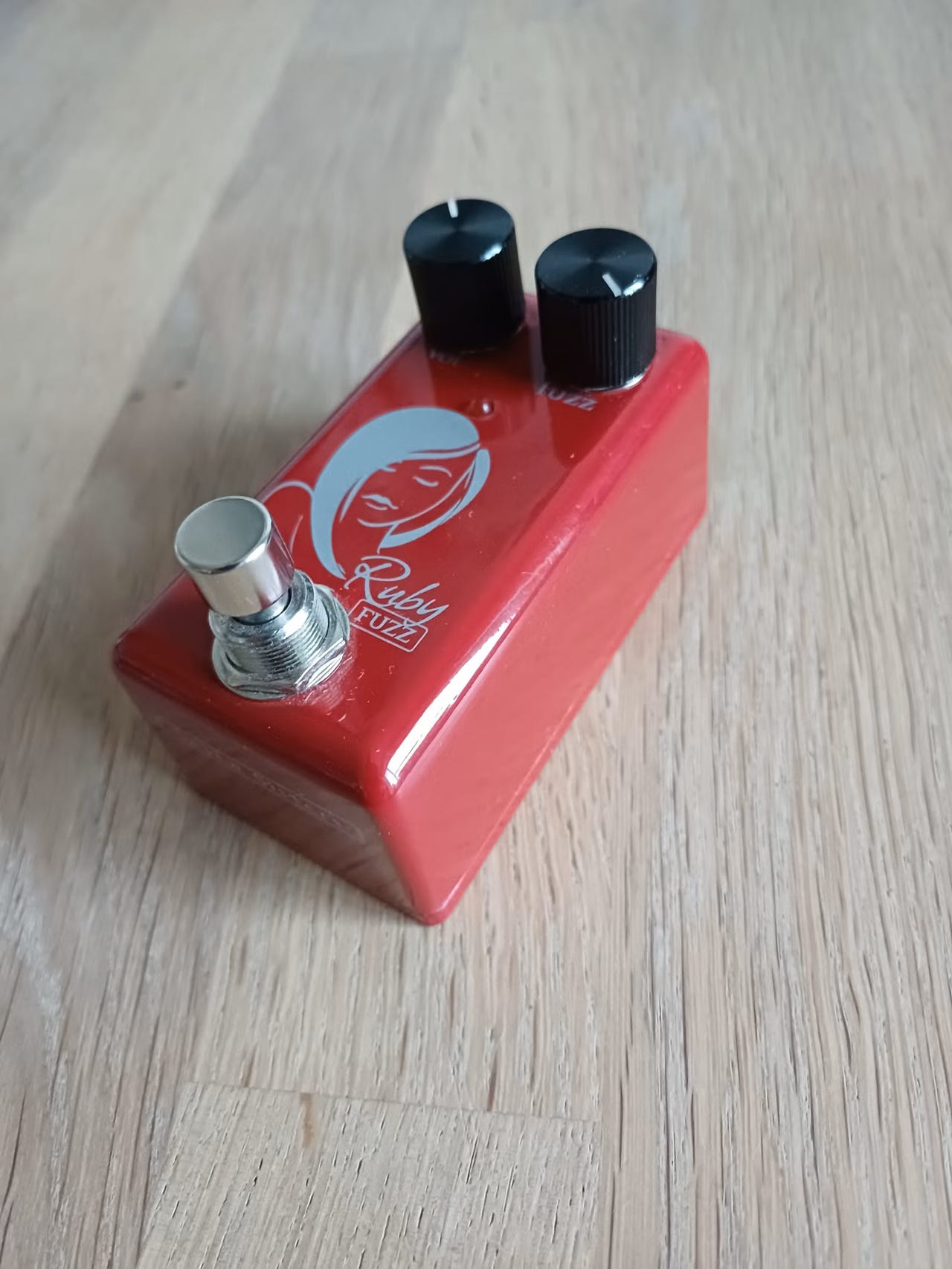 Red Witch Seven Sisters Ruby Fuzz | DBA