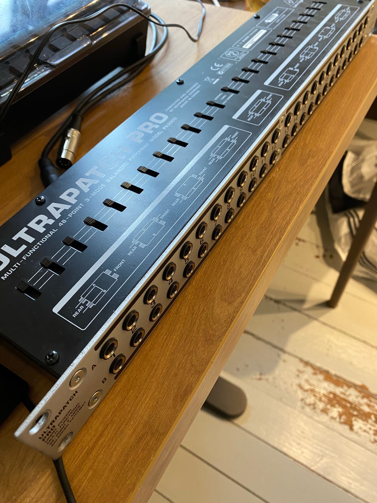 Behringer Ultrapatch Pro PX2000 patchbay 48-punkts balanceret | DBA