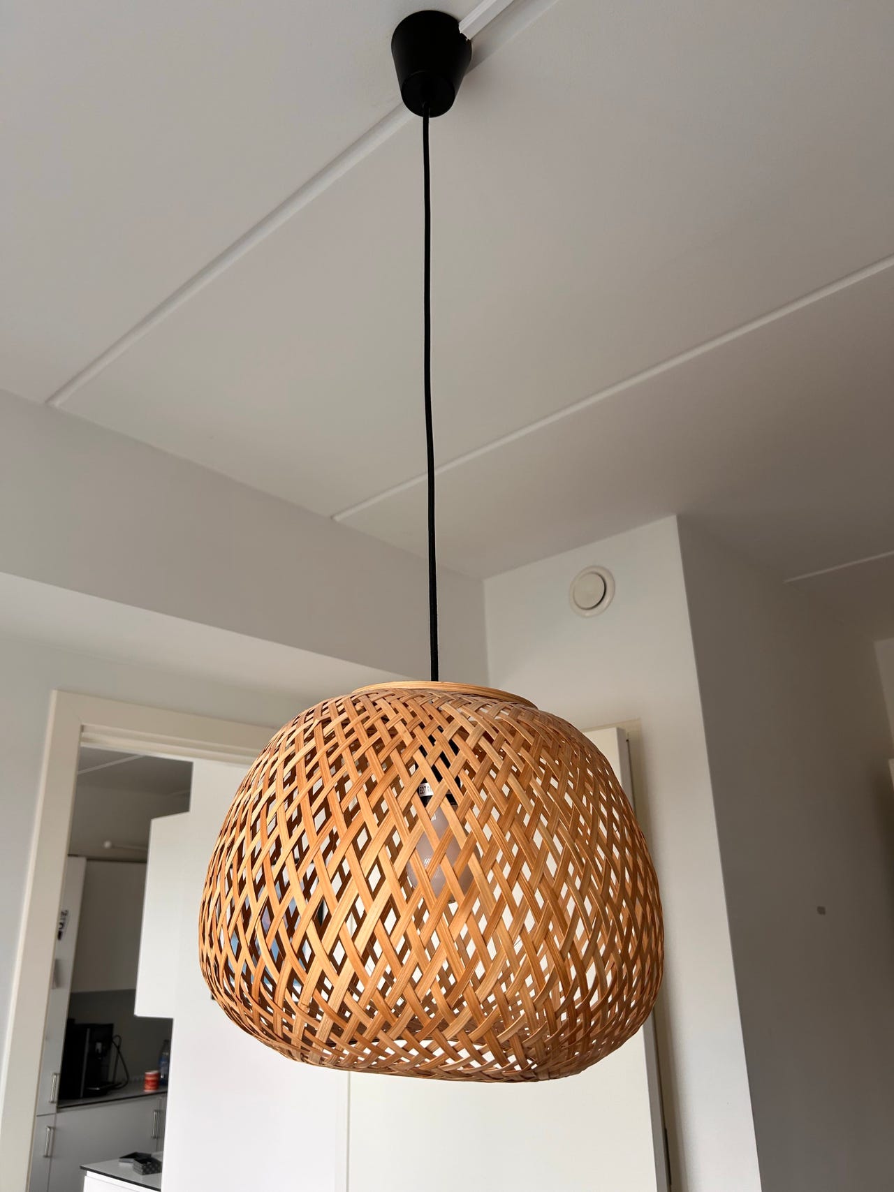 Jysk loftlampe flet bambus pendel | DBA