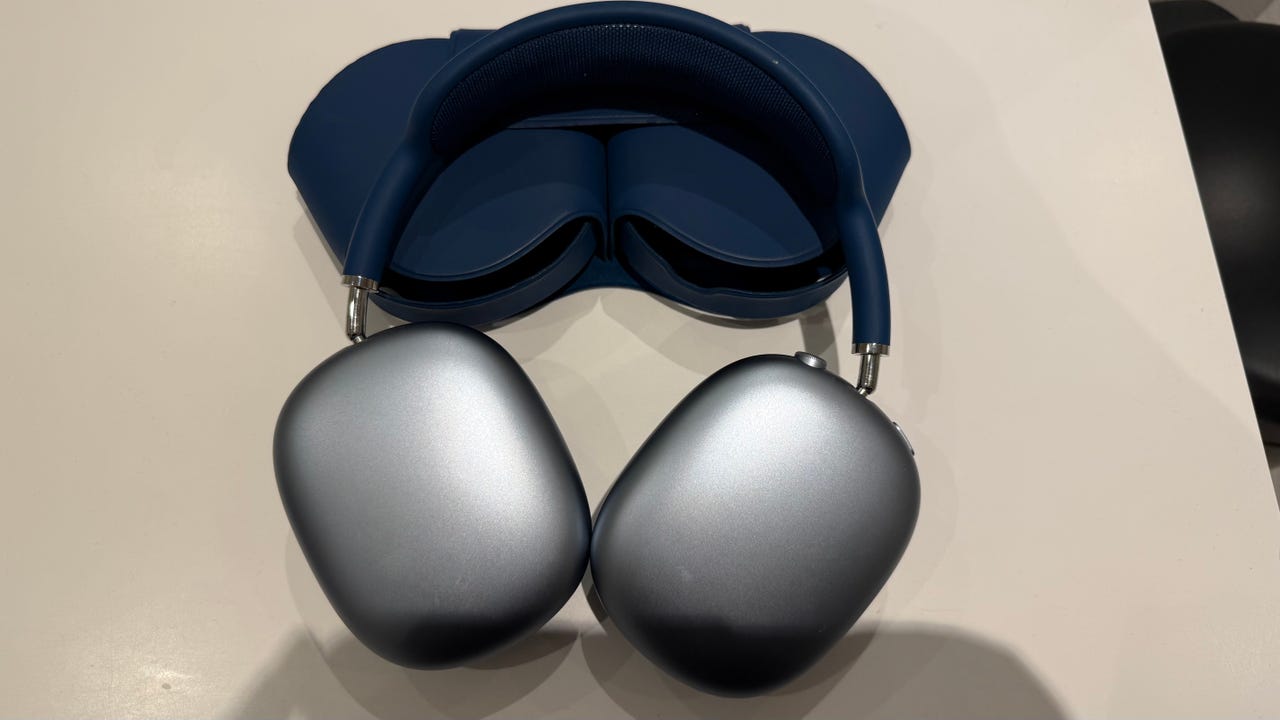 Buy AirPods Max 2 - Blue Apple Airpods Max 第1世代(Lightning) ブルー