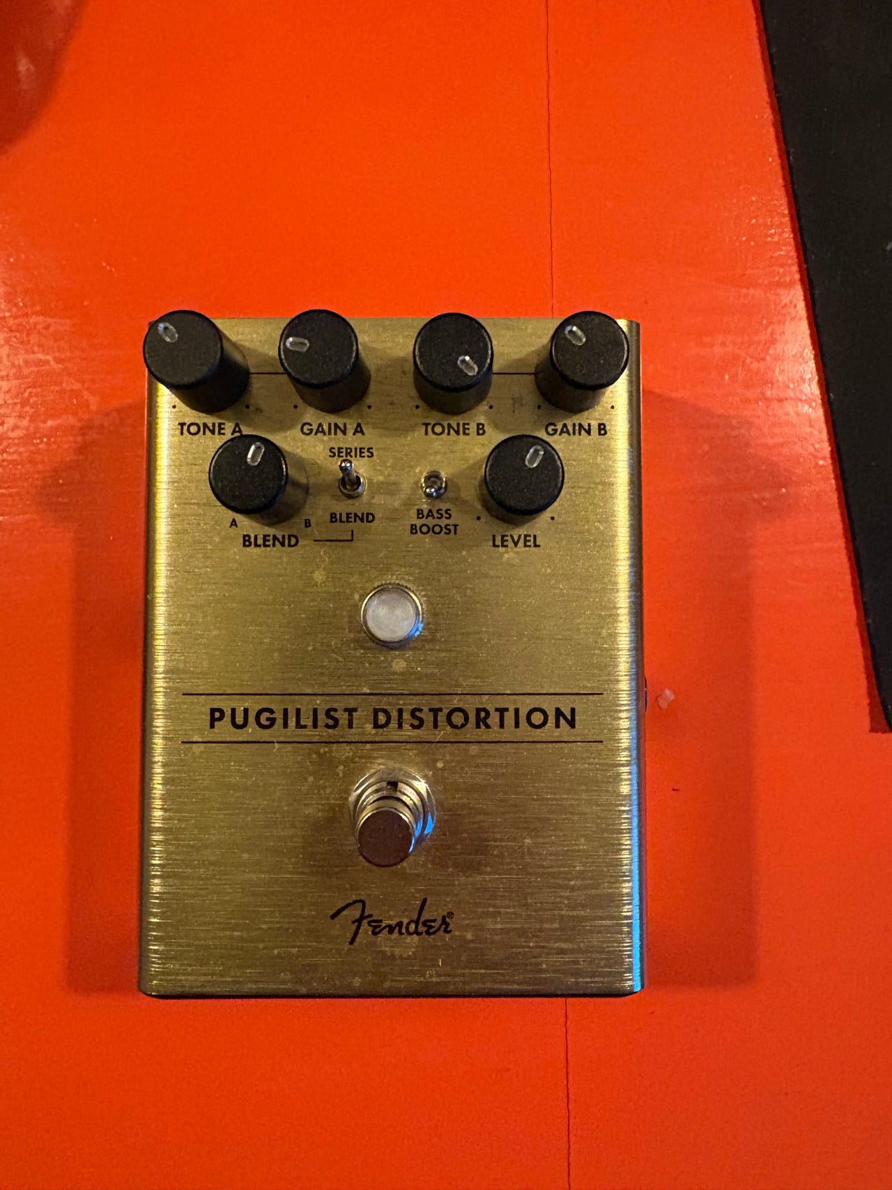 Fender Pugilist Distortion guitarpedal | DBA