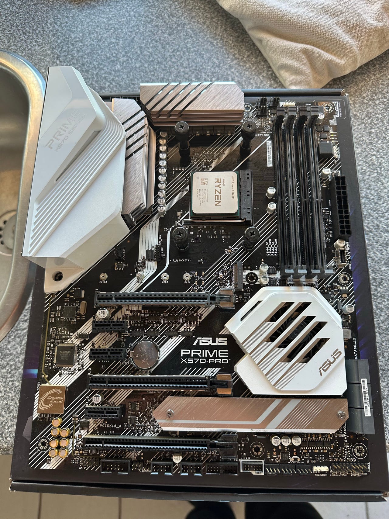 ASUS Prime X570-Pro med AMD Ryzen 9 3900X | DBA