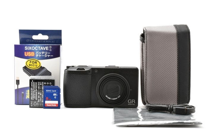 Ricoh GR Digital II Click 2667 Near Mint Digitalt kompaktkamera | DBA