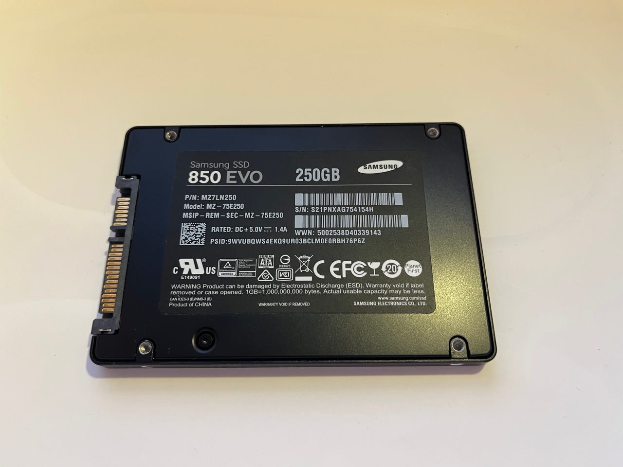 250GB Samsung 850 EVO SSD | DBA