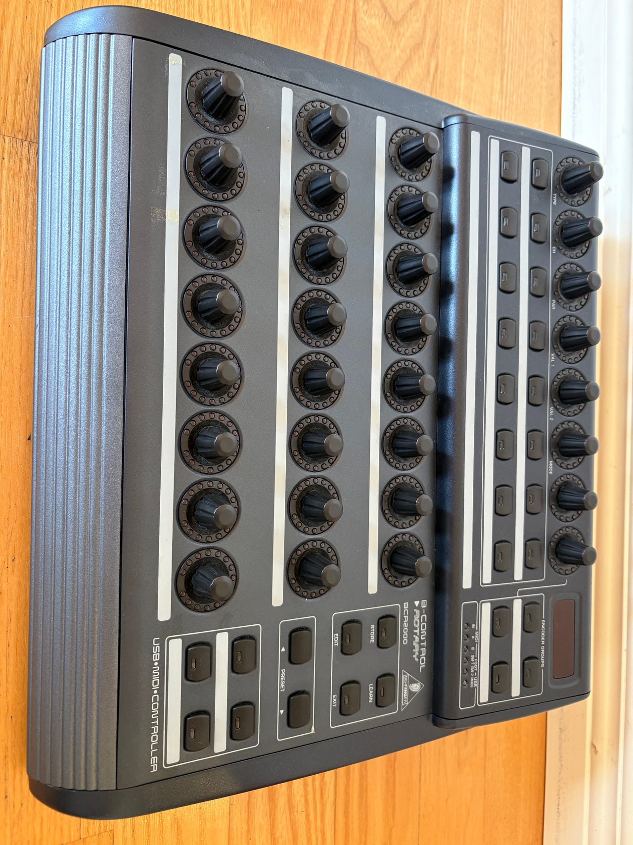 Behringer BCR2000 | DBA