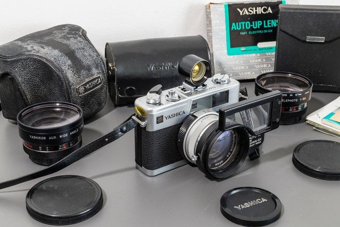 Yashica Electro 35 GX – Color-Yashinon DX 40mm f/1.7 – Auto-Up