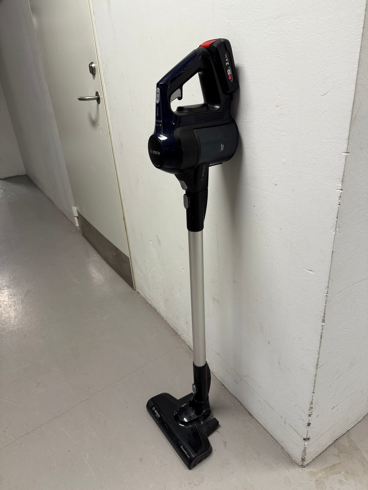Bosch Unlimited Serie 6 vacuum cleaner | DBA