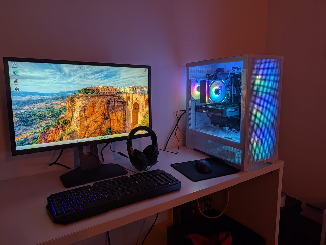 RTX 3060ti, R5 5600X, 32gb ram, klar til brug | DBA