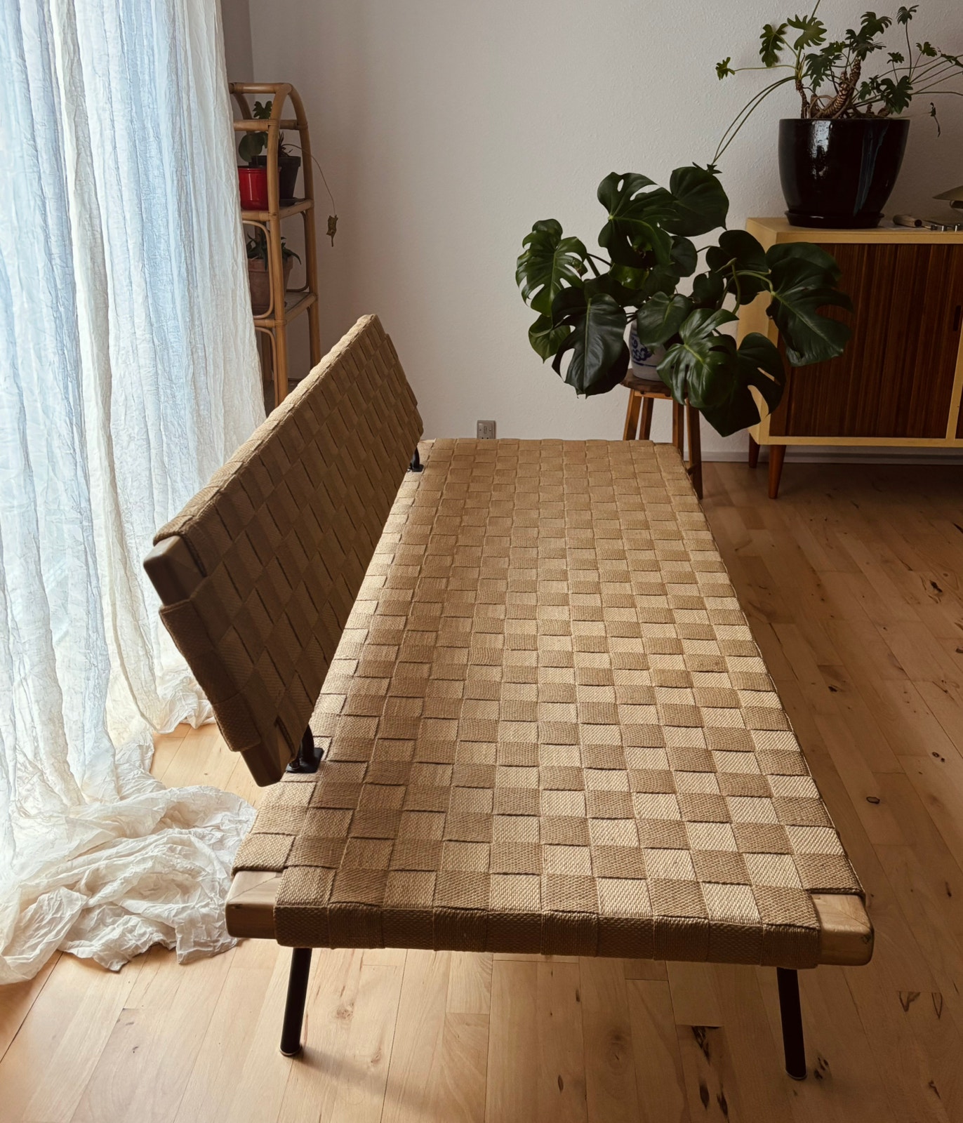 The Sinnerlig daybed is a rare and collectible piece of furniture designed by British interior and furniture designer Ilse Crawford for IKEA, not vintage, but too good not to post