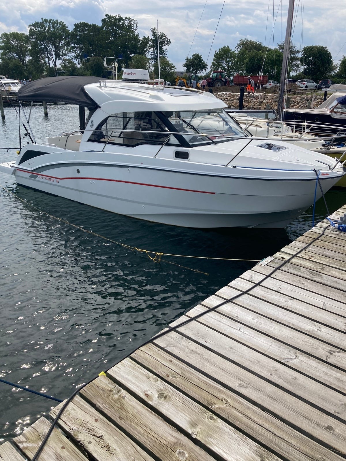 Beneteau Antares 8 1