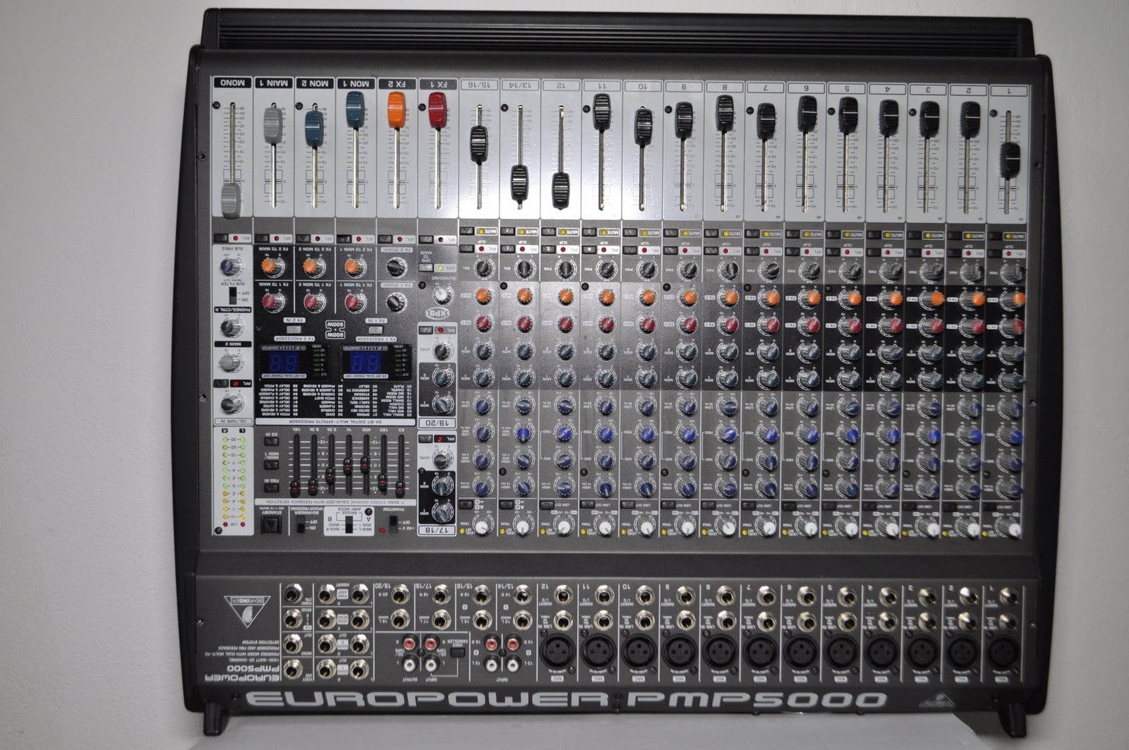 Behringer EUROPOWER PMP5000 　ミキサー Behringer | Product | PMP5000