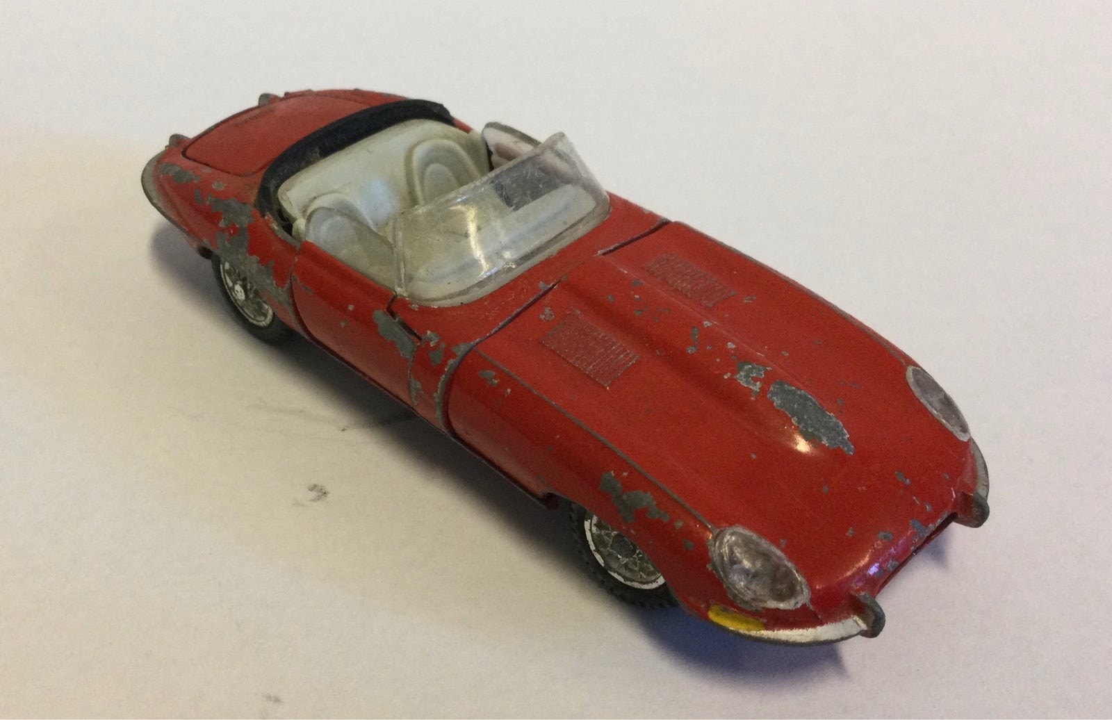 Modelbil, KIRK DENMARK Tekno Jaguar E Type, skala 10,5x4x2,5 cm. | DBA