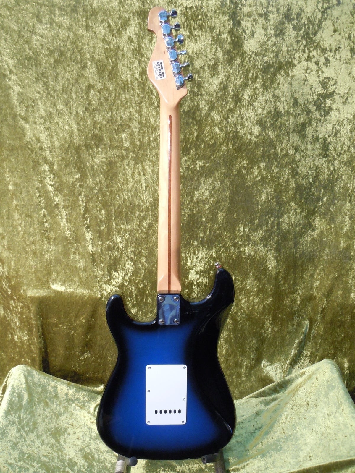 HURRICANE BY MORRIS STELLA エレキギター Morris Stella Hurricane in