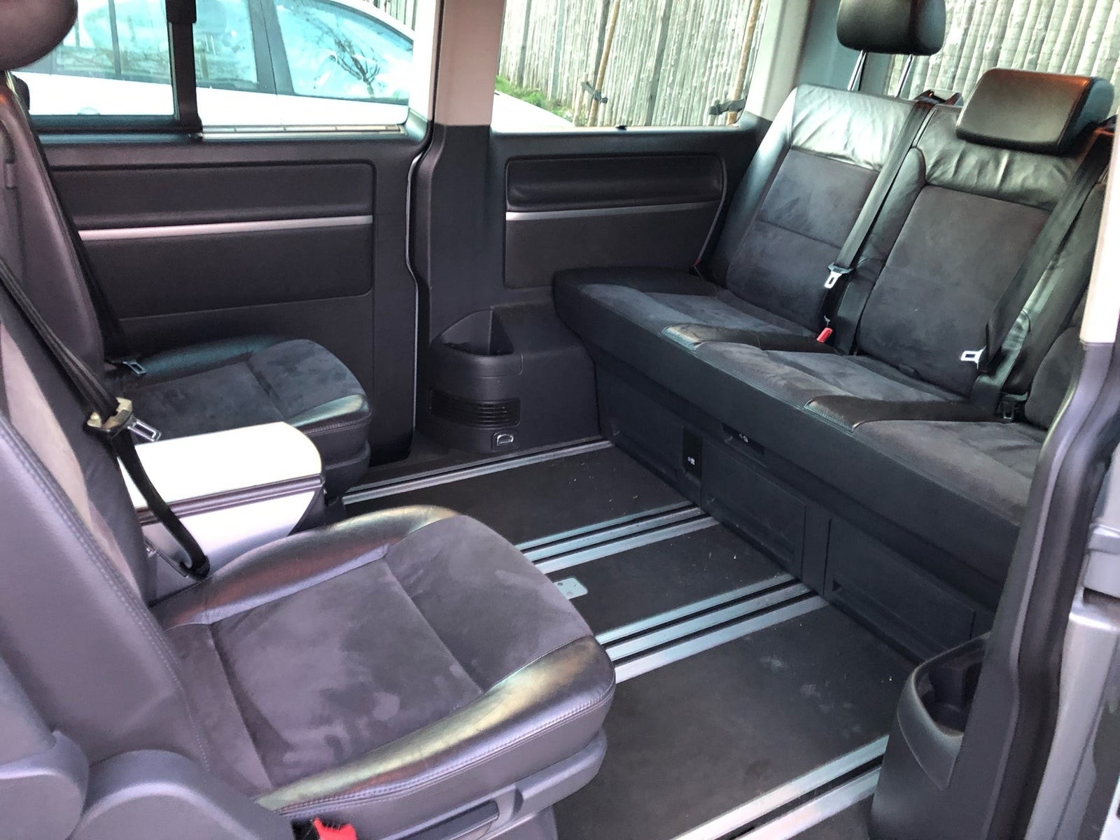 VW Multivan til salg hos Nabilli