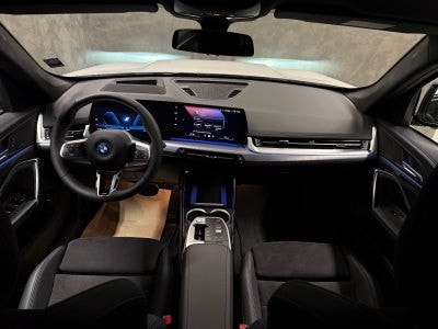 BMW iX1 7