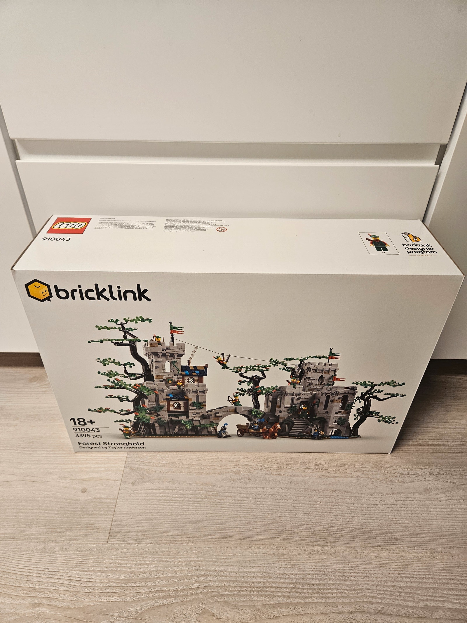 910043 Forest Stronghold LEGO BrickLink | DBA