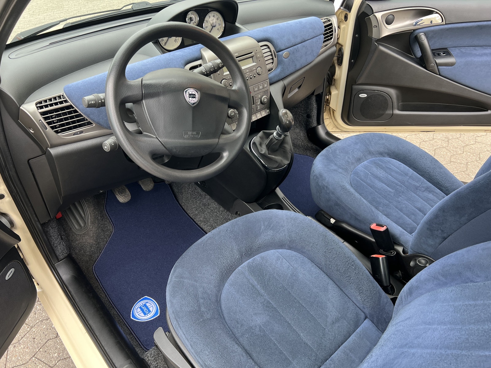 Lancia Ypsilon – billede 8
