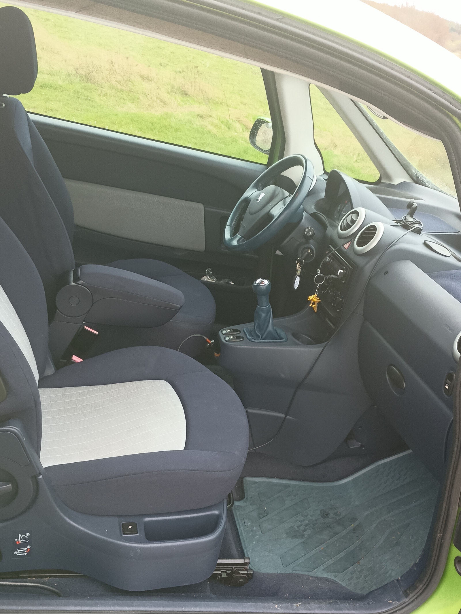 Peugeot 1007 til salg hos Nabilli
