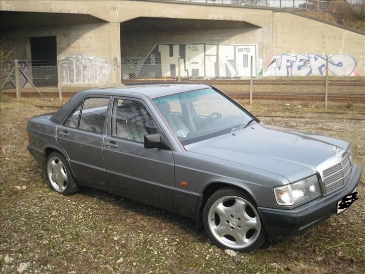 Mercedes 190 til salg hos Nabilli