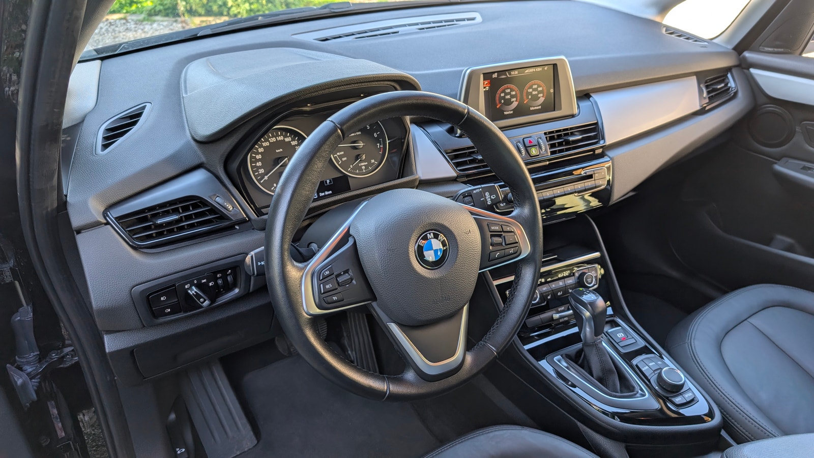 BMW 225i til salg hos Nabilli