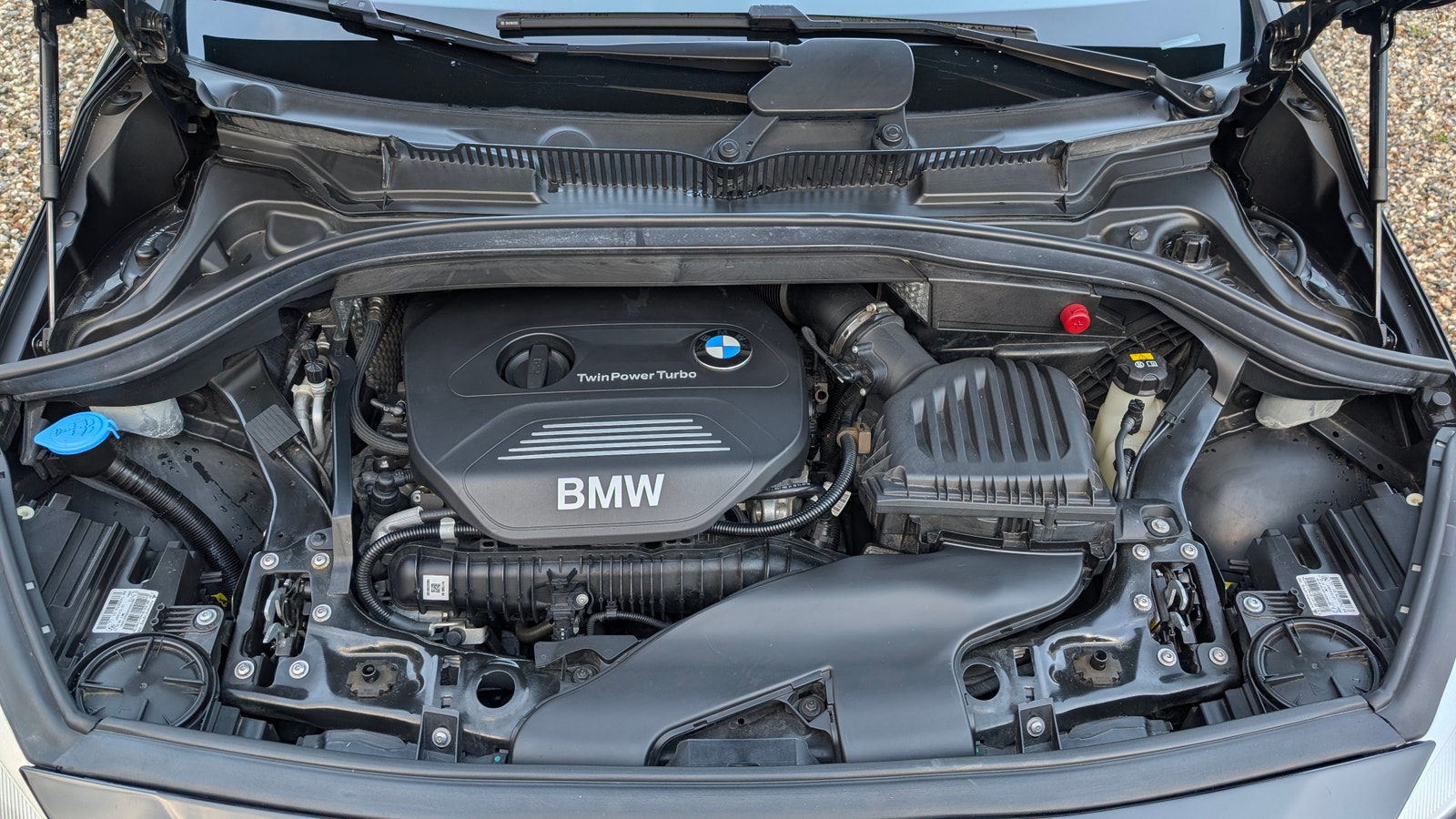 BMW 225i til salg hos Nabilli
