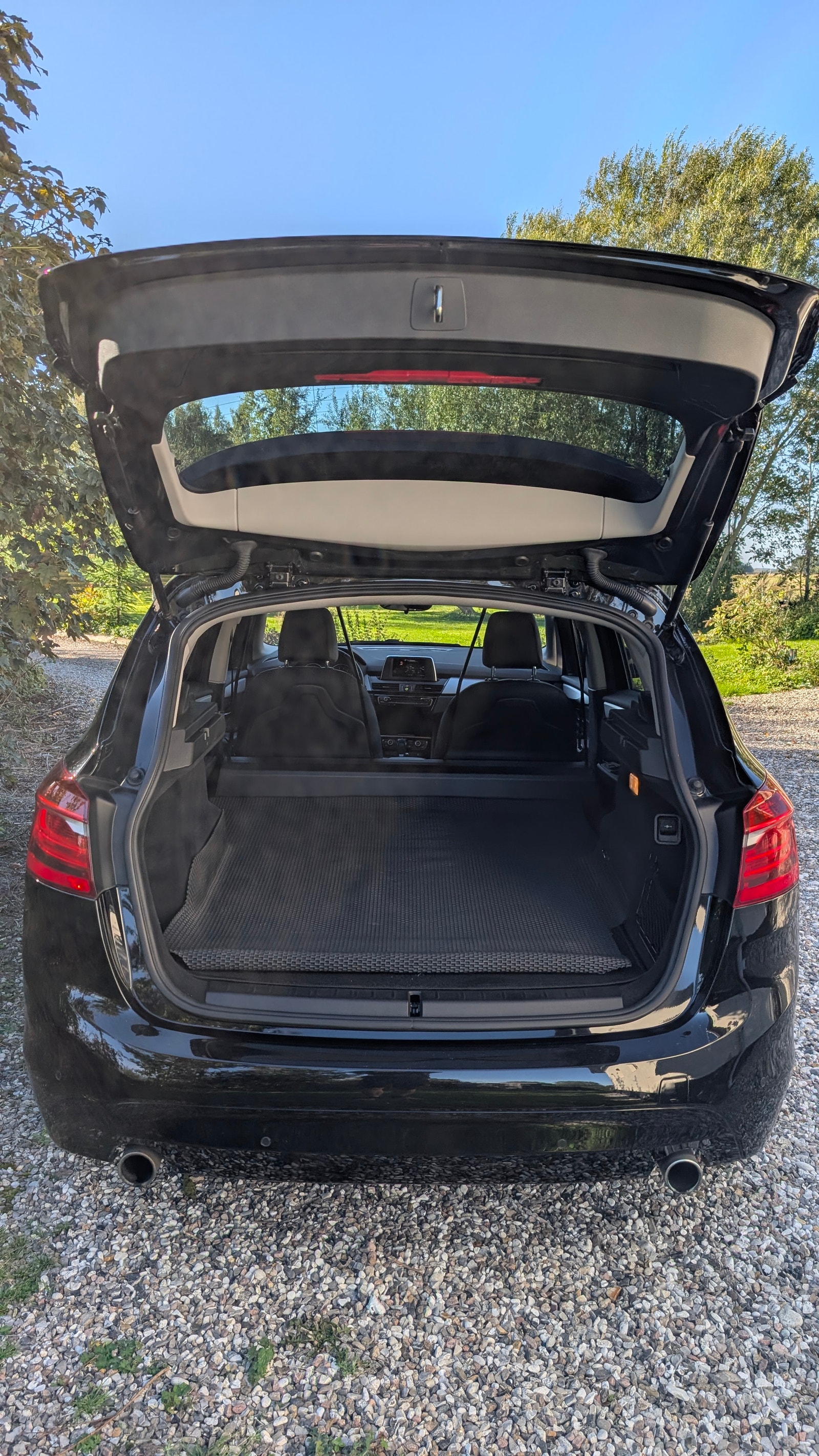 BMW 225i til salg hos Nabilli