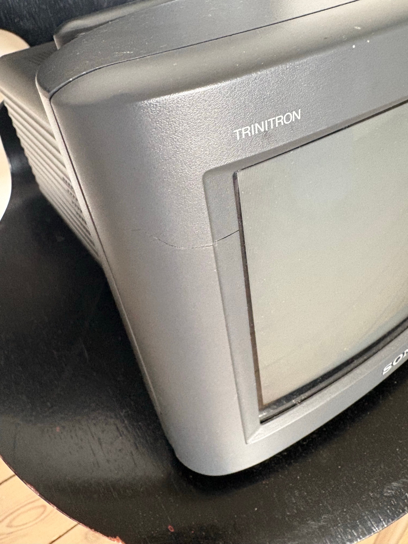 Sony Trinitron KV-9AD2 (NTSC color 9”) [TESTED WORKING] | DBA