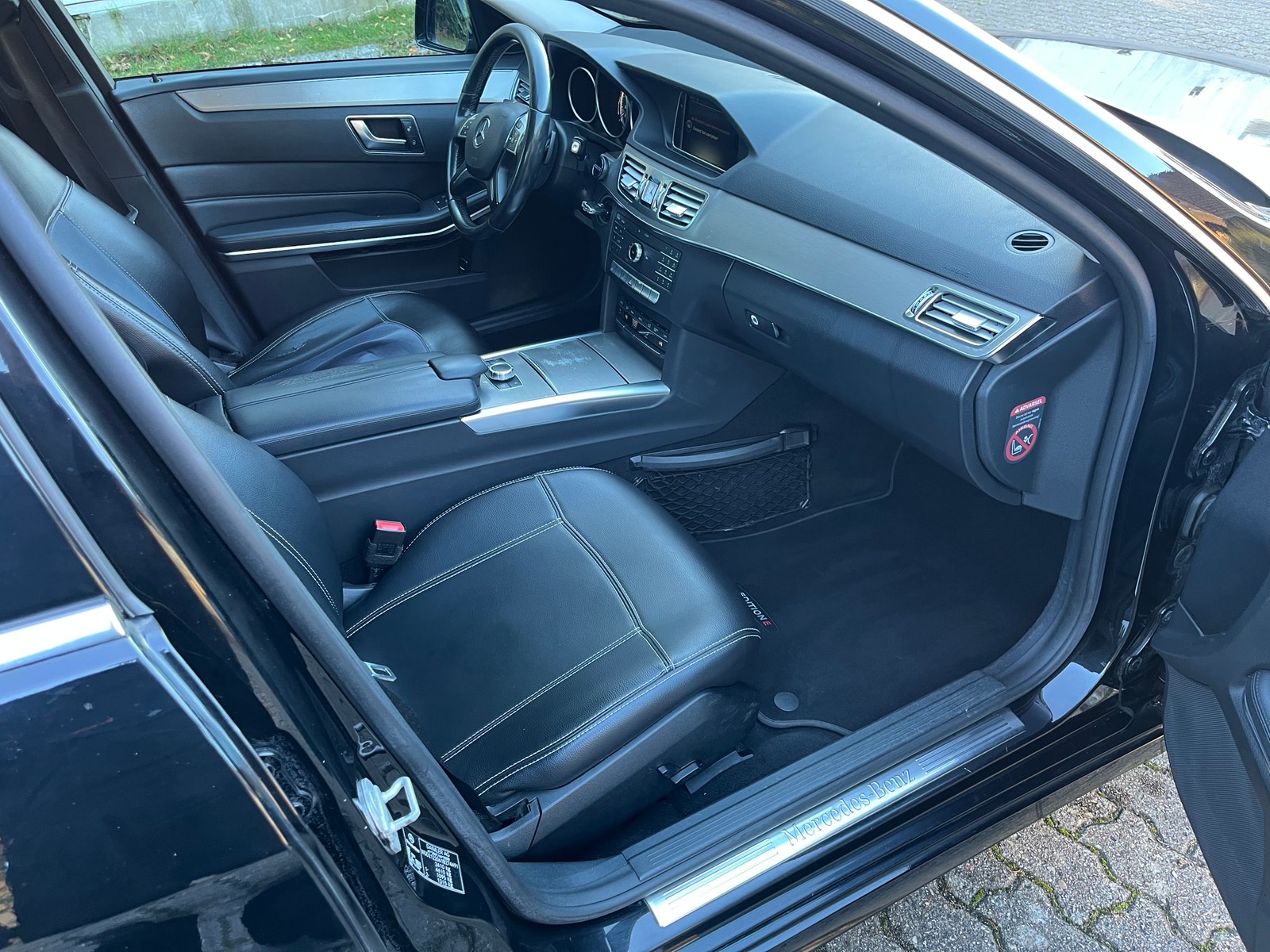 Mercedes E200 til salg hos Nabilli